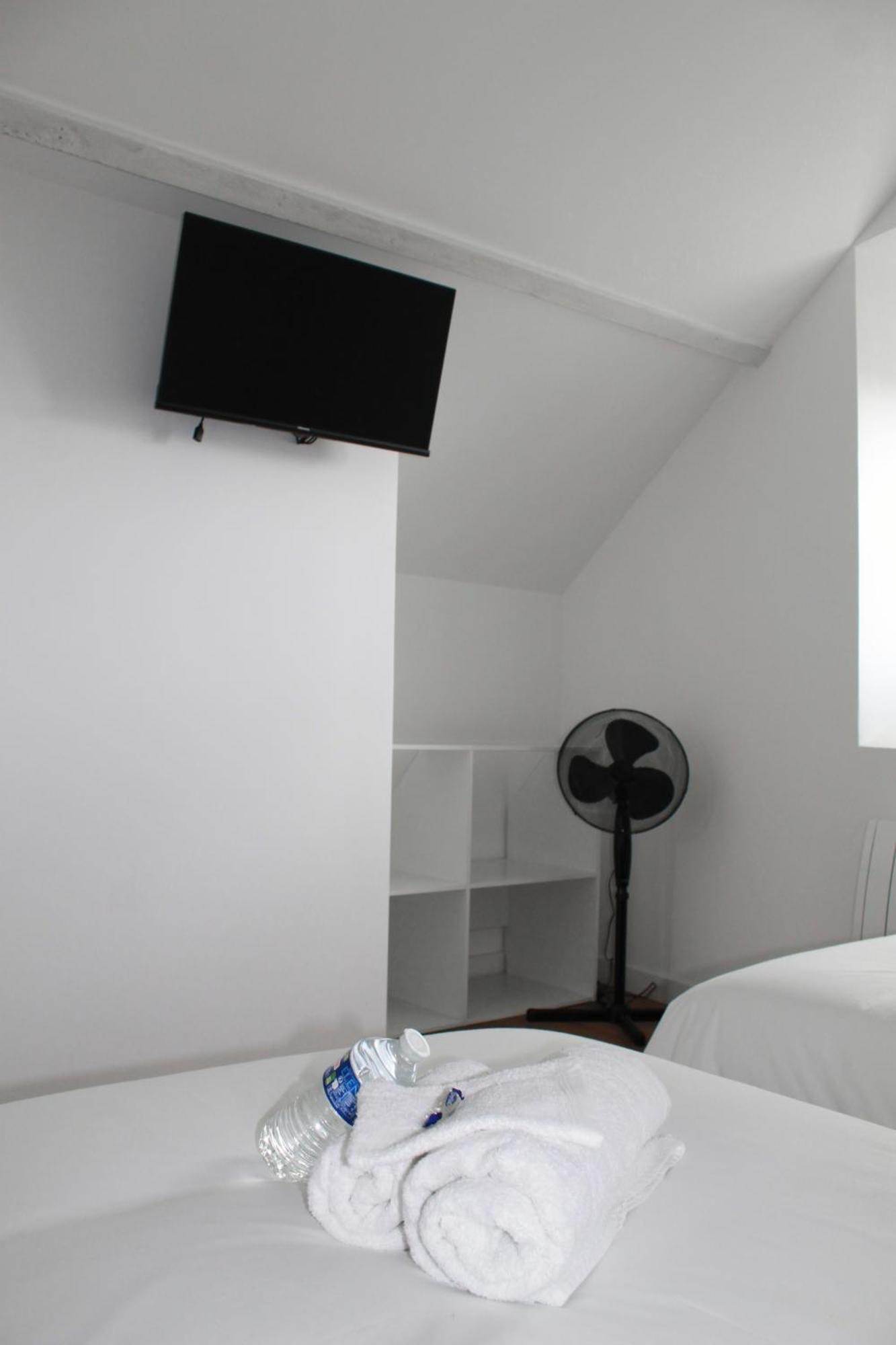 L'Equinoxe - Parking Prive - Zapart'Hotels Malesherbes Luaran gambar